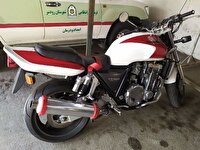کشف موتورسیکلت ۴۰۰ سیسی قاچاق در رودسر