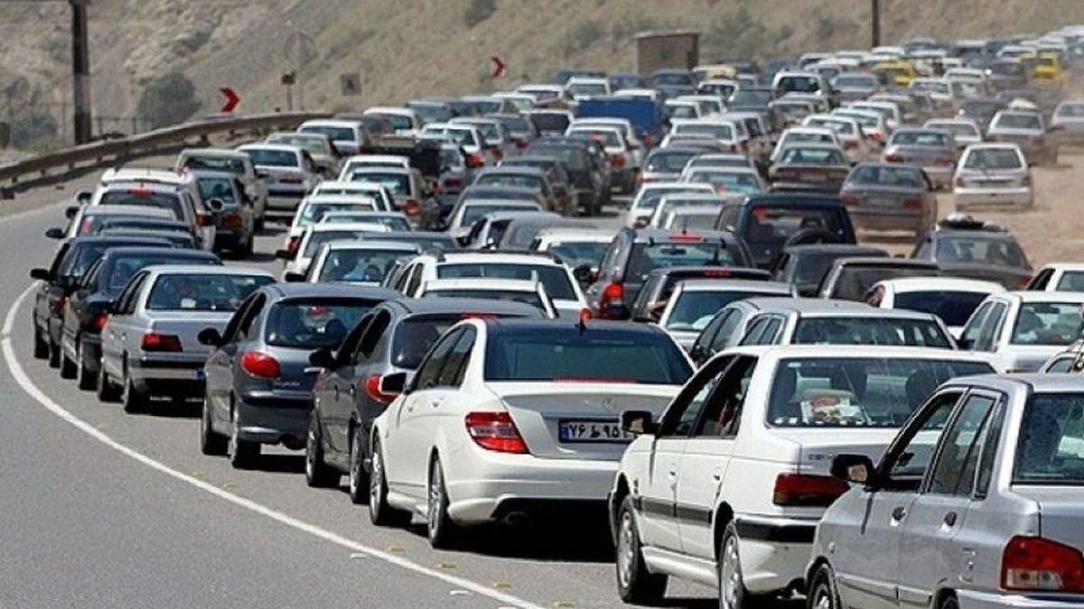 ترافیک سنگین در مسیرهای منتهی به محورهای شمالی کشور