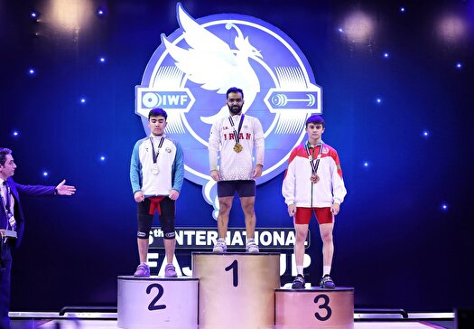 قهرمانی قشقایی در دسته ۶۵ کیلوگرم