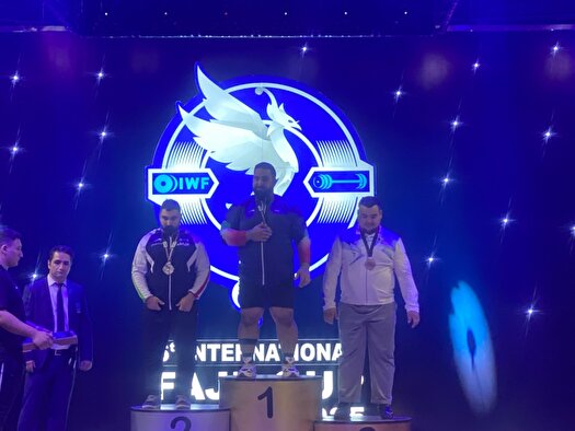 تیم ملی وزنه برداری ایران، قهرمان مسابقات بین المللی جام فجر