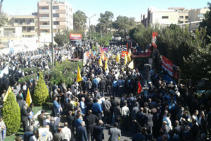 راهپیمایی مردم اصفهان در محکومیت یاوه گویی‌های ترامپ