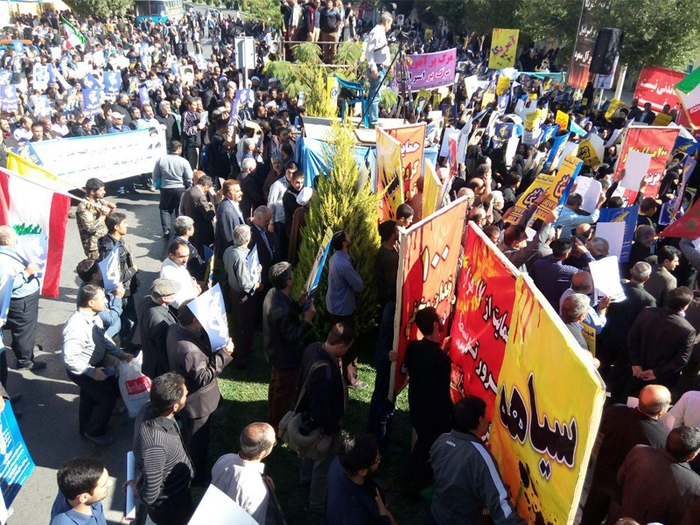 راهپیمایی مردم اصفهان در محکومیت یاوه گویی‌های ترامپ