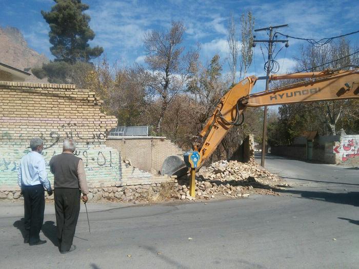 طرح آزاد سازی سه راه ورودی منشاد