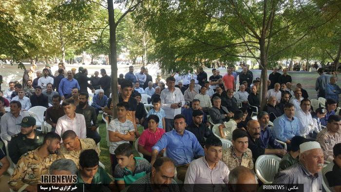  آغاز هفته دفاع مقدس، رژه نیروهای مسلح لرستان

عکس : کیومرث منصوری
