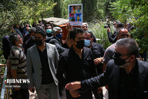 تصاویری از مراسم خاکسپاری علی سلیمانی با حضور هنرمندان