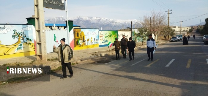 حضور مردم روستای سیاهپوش بخش طارم سفلی در راهیپمایی ۲۲ بهمن ۱۴۰۱