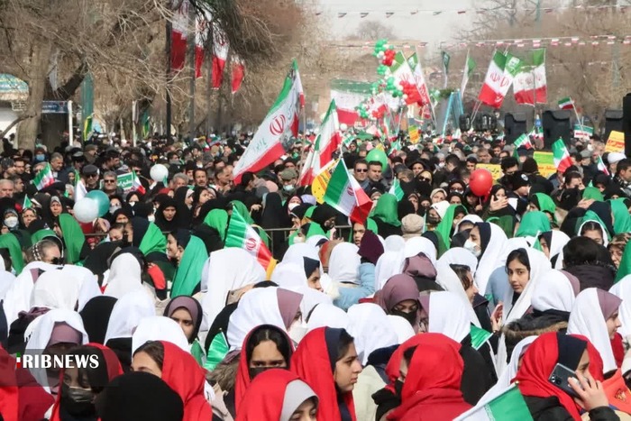 حضور مردم قزوین در راهیپمایی ۲۲ بهمن ۱۴۰۱