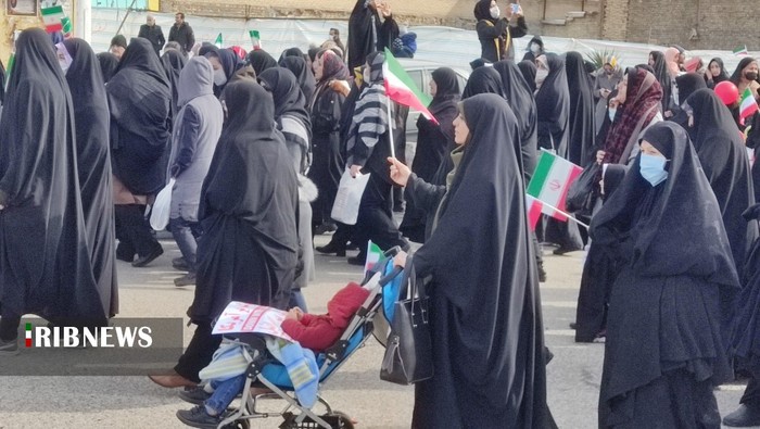 حضور کشاورزان مهدی آباد بزرگ در راهیپمایی ۲۲ بهمن ۱۴۰۱