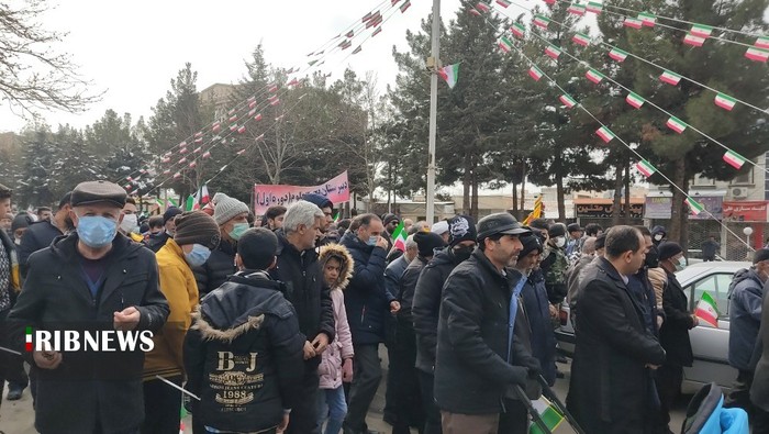حضور کشاورزان مهدی آباد بزرگ در راهیپمایی ۲۲ بهمن ۱۴۰۱