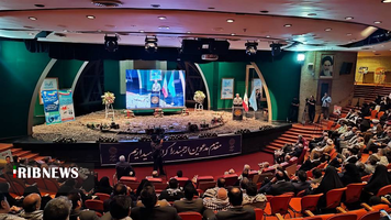 از خانواده ۷ شهید تجلیل شد